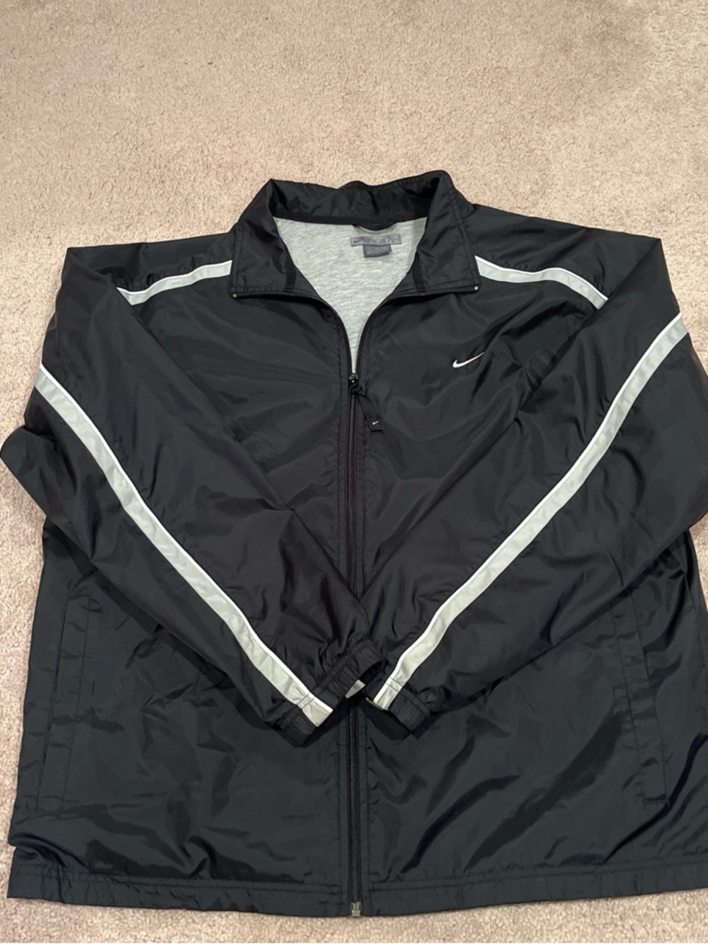 Nike Unisex Black Windbreaker with Reflective Stripes